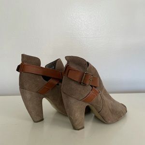 Taupe Steve Madden Heels